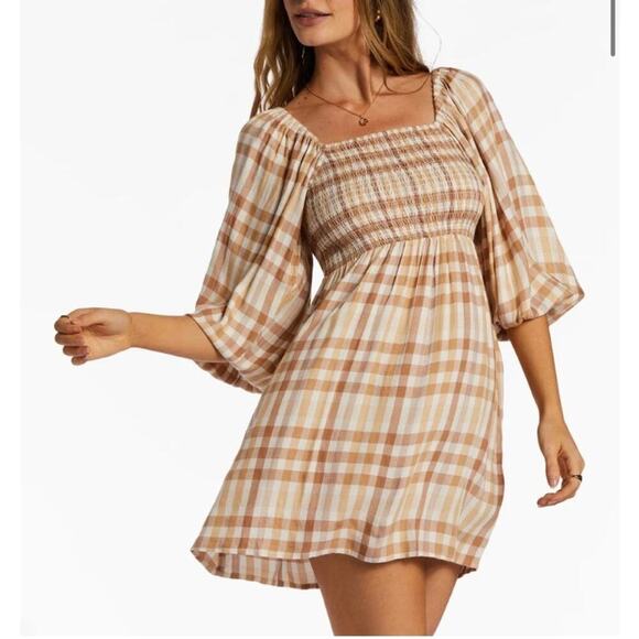 Billabong Paradise Days Checkered Plaid Smocked Neutral Mini Dress Womens Medium